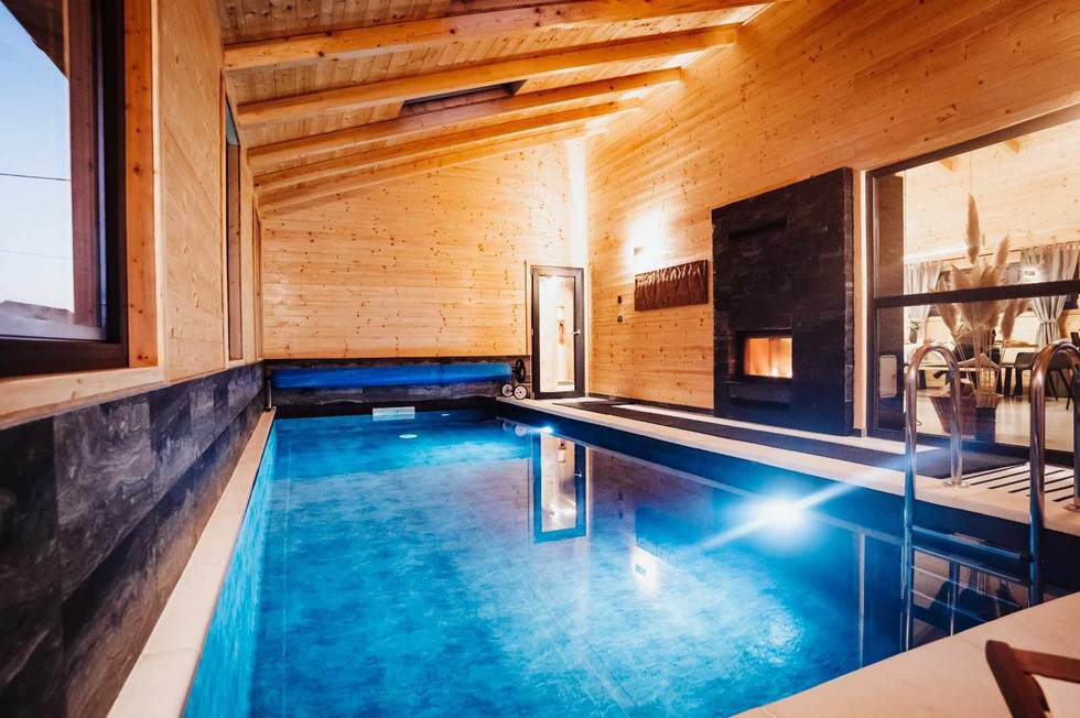 Noćno plivanje — Nightswim Inn